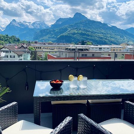 Luna O Mountainview O Pizzaoven Brunnen Zewnętrze zdjęcie