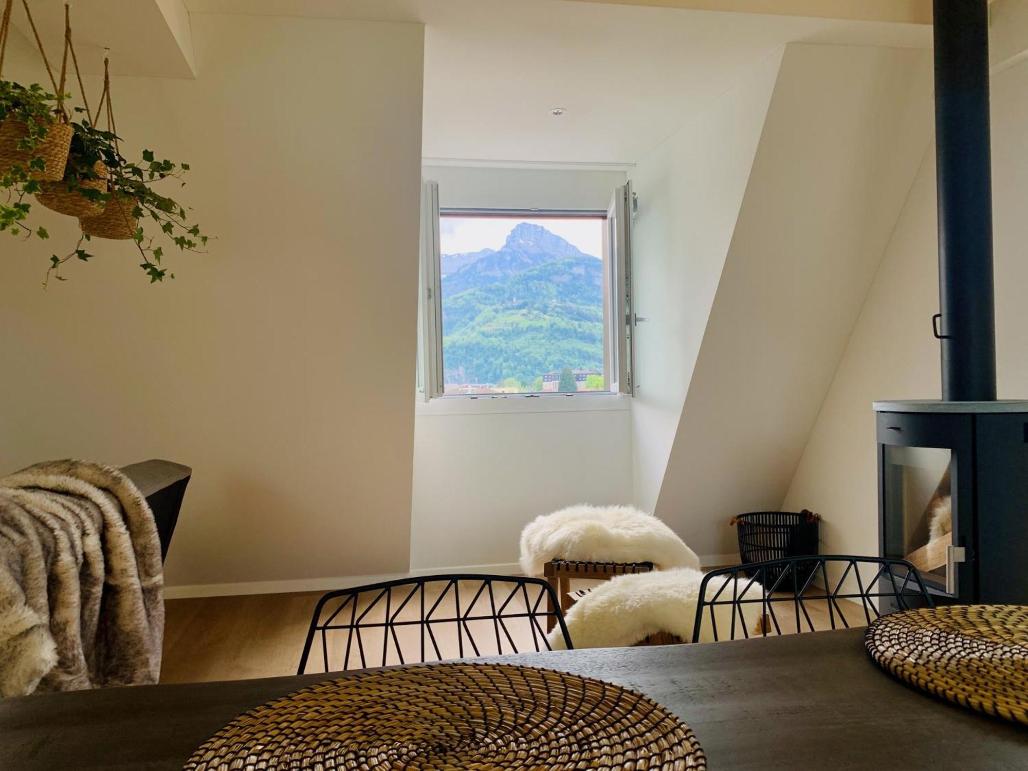 Luna O Mountainview O Pizzaoven Brunnen Zewnętrze zdjęcie