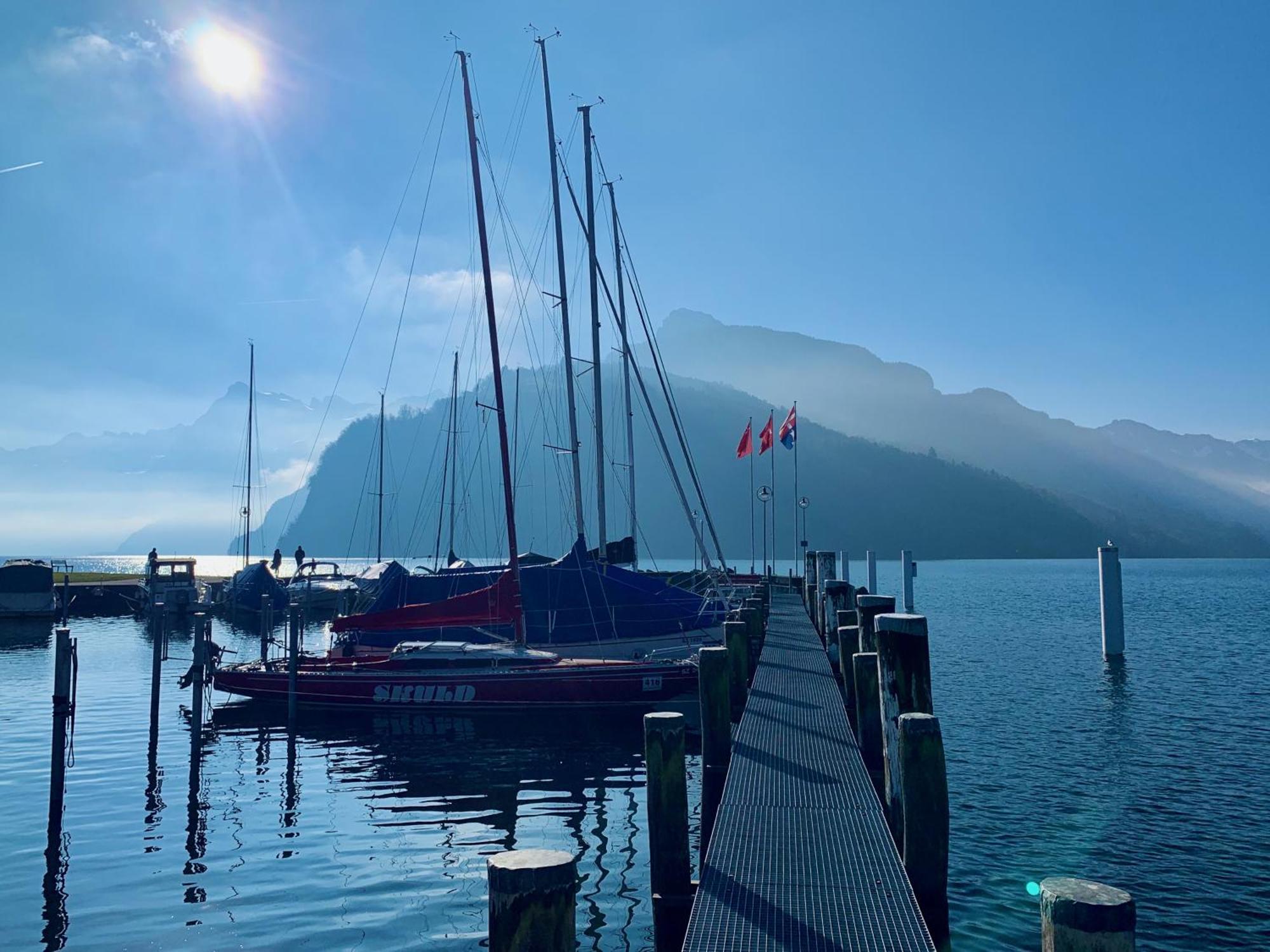 Luna O Mountainview O Pizzaoven Brunnen Zewnętrze zdjęcie