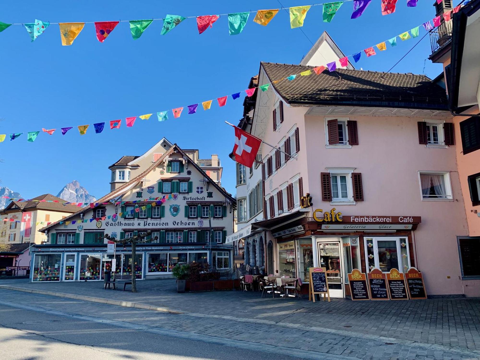 Luna O Mountainview O Pizzaoven Brunnen Zewnętrze zdjęcie